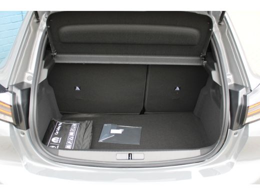 Peugeot 208 Allure | Elektrische parkeerrem | Extra getinte achterste zijruiten en achterruit | Extra getinte... ActivLease financial lease