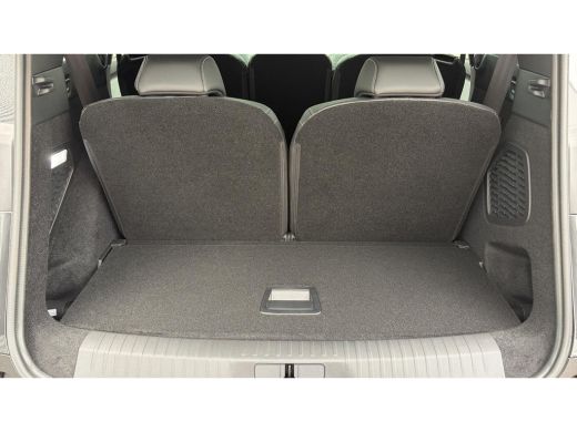 Peugeot 5008 GT | Adaptieve cruise control met Stop&Go functie | LED 3D-achterlichten | On-board charger 7,4kW ActivLease financial lease