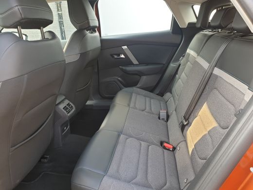 Citroën C4 1.2 Turbo Feel Edition | Achterbank in delen neerklapbaar | Achteruitrijcamera | Airco (automatisch) ActivLease financial lease