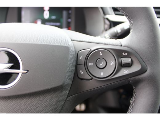 Opel Corsa GS | Dode hoek waarschuwing | LED koplampen met LED dagrijverlichting | Licht -en regensensor ActivLease financial lease