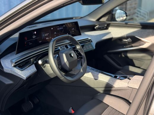 Peugeot 5008 1.2 Hybrid 136 Allure 360 camera | Adeptieve cruise control met stop& go| stuurwiel verwarmig | K... ActivLease financial lease