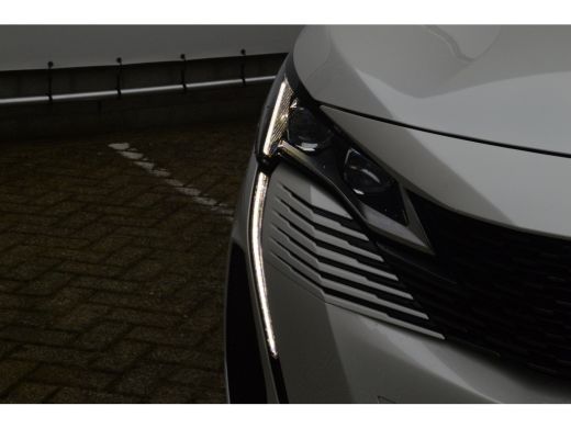 Peugeot 5008 130PK GT PACK Cruise control adaptief | Dodehoek detectie | Full-LED koplampen | Verwarmbare voor... ActivLease financial lease