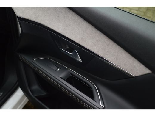 Peugeot 5008 130PK GT PACK Cruise control adaptief | Dodehoek detectie | Full-LED koplampen | Verwarmbare voor... ActivLease financial lease