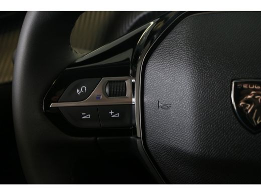 Peugeot e-208 Business | Elektrische parkeerrem | Elektrische parkeerrem | Extra getinte achterste zijruiten en... ActivLease financial lease