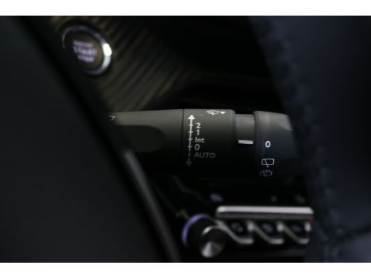 Peugeot e-208 Business | Elektrische parkeerrem | Elektrische parkeerrem | Extra getinte achterste zijruiten en... ActivLease financial lease