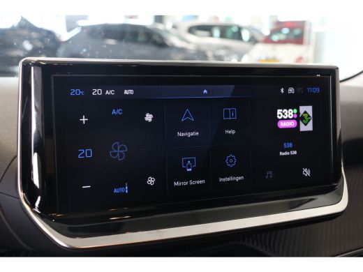 Peugeot e-208 Business | Elektrische parkeerrem | Elektrische parkeerrem | Extra getinte achterste zijruiten en... ActivLease financial lease