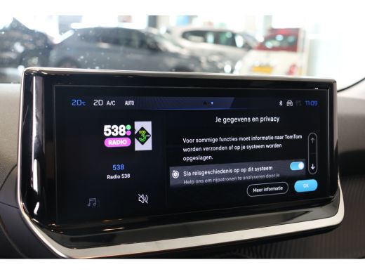 Peugeot e-208 Business | Elektrische parkeerrem | Elektrische parkeerrem | Extra getinte achterste zijruiten en... ActivLease financial lease