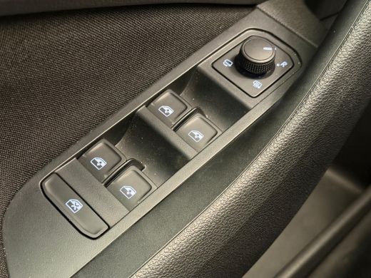 Skoda Kamiq 1.0 TSI Selection Carplay | LED | Parkeersensoren | Digitaal Dashboard | Climate Control | Cruise... ActivLease financial lease
