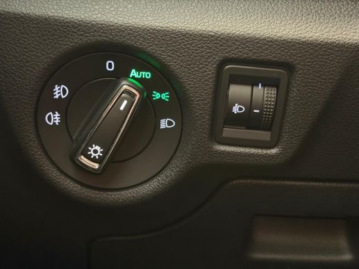 Skoda Kamiq 1.0 TSI Selection Carplay | LED | Parkeersensoren | Digitaal Dashboard | Climate Control | Cruise... ActivLease financial lease