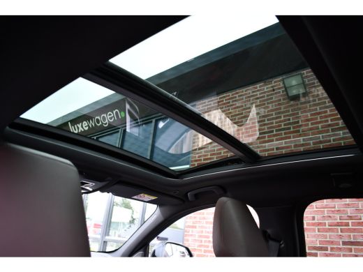 BMW 1 Serie 120 M-Sport Pano ACC 360 HUD Massage H/K 19inch El-Klep ActivLease financial lease