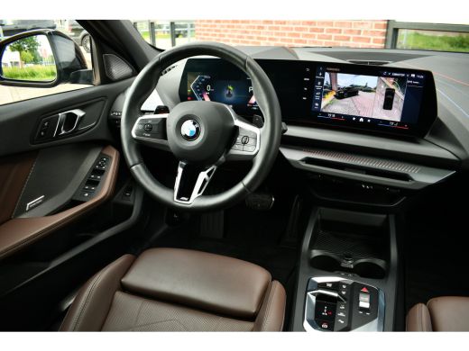 BMW 1 Serie 120 M-Sport Pano ACC 360 HUD Massage H/K 19inch El-Klep ActivLease financial lease