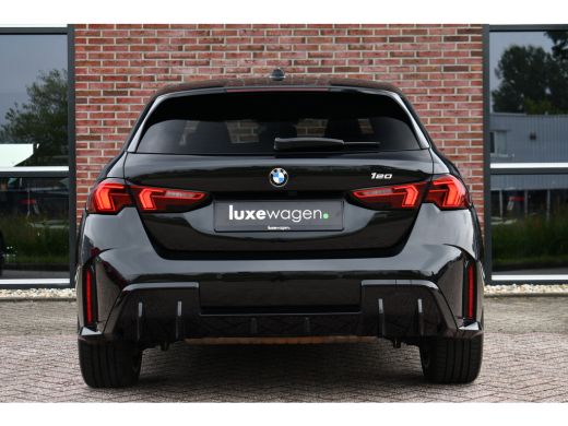 BMW 1 Serie 120 M-Sport Pano ACC 360 HUD Massage H/K 19inch El-Klep ActivLease financial lease