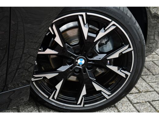 BMW 1 Serie 120 M-Sport Pano ACC 360 HUD Massage H/K 19inch El-Klep ActivLease financial lease