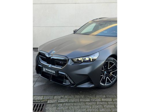 BMW M5 Touring M5 Mat-Keramisch-M Drivers Pack-Pano-Trekhaak-21" ActivLease financial lease