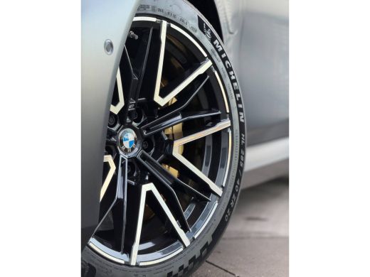 BMW M5 Touring M5 Mat-Keramisch-M Drivers Pack-Pano-Trekhaak-21" ActivLease financial lease