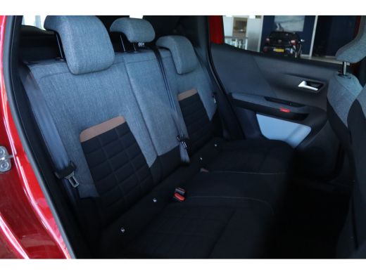 Citroën C3 Aircross 1.2 Turbo 100pk Plus | Cruise Control | Camera | Sensoren | Carplay ActivLease financial lease