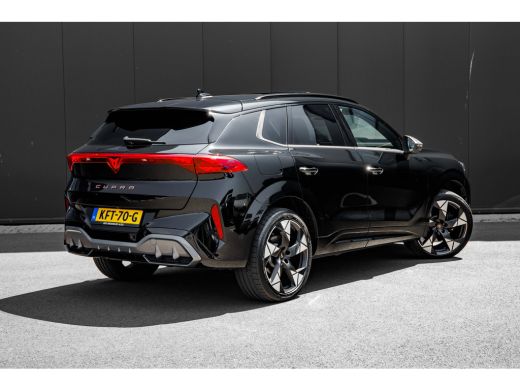 CUPRA Terramar 1.5 TSI e-Hybrid 272pk VZ Performance | Leder | Panoramadak | Trekhaak | Leder | Sennheiser | 360... ActivLease financial lease