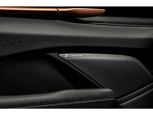 CUPRA Terramar 1.5 TSI e-Hybrid 272pk VZ Performance | Leder | Panoramadak | Trekhaak | Leder | Sennheiser | 360... ActivLease financial lease