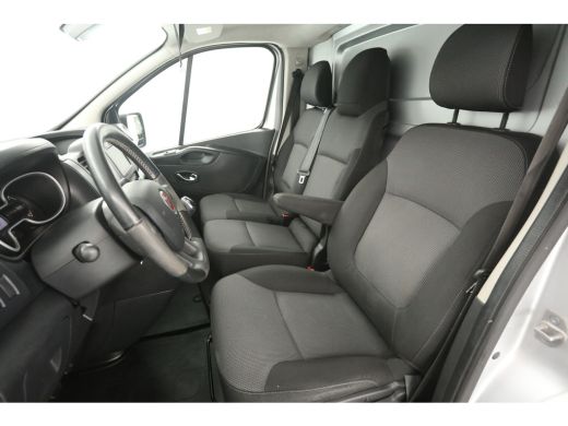 Fiat Talento 2.0 MultiJet 145PK L2H1 | Airco | Cruise | Camera | 3 Zits | 2xSchuifdeur | Navi | Trekhaak ActivLease financial lease
