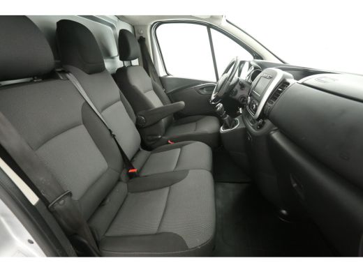 Fiat Talento 2.0 MultiJet 145PK L2H1 | Airco | Cruise | Camera | 3 Zits | 2xSchuifdeur | Navi | Trekhaak ActivLease financial lease