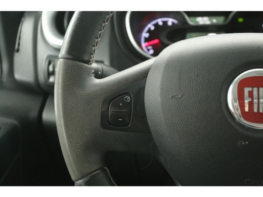 Fiat Talento 2.0 MultiJet 145PK L2H1 | Airco | Cruise | Camera | 3 Zits | 2xSchuifdeur | Navi | Trekhaak ActivLease financial lease