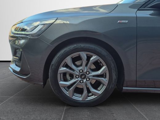 Ford Focus 1.0 EcoBoost Hybrid ST Line 125pk | Winterpack | Wegklapbare Trekhaak ActivLease financial lease