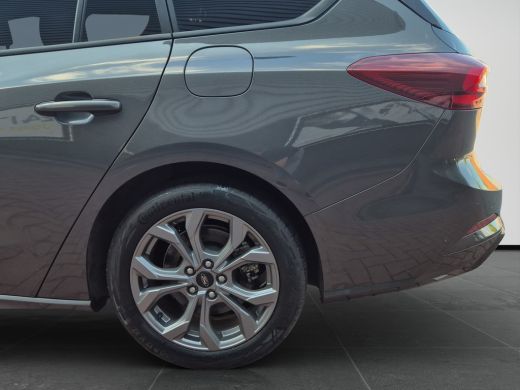 Ford Focus 1.0 EcoBoost Hybrid ST Line 125pk | Winterpack | Wegklapbare Trekhaak ActivLease financial lease