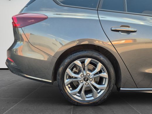 Ford Focus 1.0 EcoBoost Hybrid ST Line 125pk | Winterpack | Wegklapbare Trekhaak ActivLease financial lease