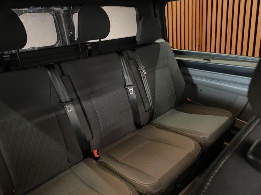Ford Transit Custom DC 2.0 TDCI 170pk Aut. Limited L2H1 | Dubbel Cabine | NL auto | 1e eig. | Elek. Schuifdeur | Adap... ActivLease financial lease