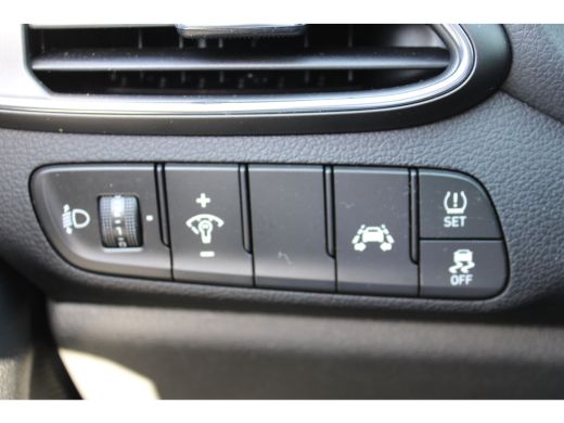 Hyundai i30 1.0 T-GDI Comfort | Achteruitrijcamera | Airco (automatisch) | Navigatiesysteem full map ActivLease financial lease