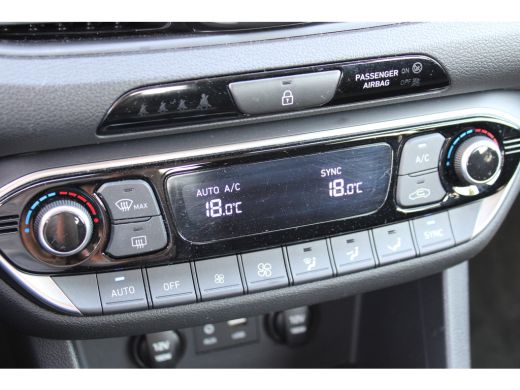 Hyundai i30 1.0 T-GDI Comfort | Achteruitrijcamera | Airco (automatisch) | Navigatiesysteem full map ActivLease financial lease