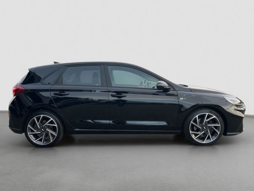 Hyundai i30 1.5 T-GDi 160pk MHEV N-Line Camera | Dodehoek detectie | Bestuurdersstoel met geheugen | Draadloo... ActivLease financial lease