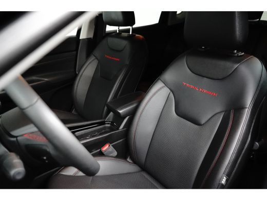 Jeep Compass 4xe 240 Plug-in Hybrid Electric Trailhawk | LED | Memory | Leder | Cruise Adaptive | Keyless | St... ActivLease financial lease
