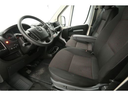 Opel Movano 2.2 BlueHdi 140PK | Bakwagen | Laadklep | Laadbak | Airco | Camera | Cruise | 3 Zits ActivLease financial lease