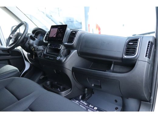 Peugeot Boxer 2.2 BlueHDi 140 S&S L3H2 3.5t | Cruise Control | Betimmering | Full-LED | Camera | Climate | Navi... ActivLease financial lease