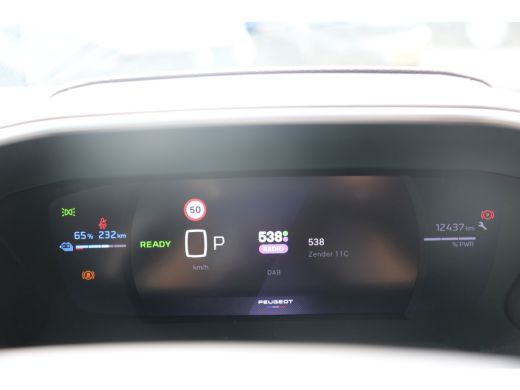 Peugeot e-2008 EV GT Avantage 54 kWh | Navi | Camera V+A | Ad. cruise | Keyless | DAB | LMV 17"| ActivLease financial lease