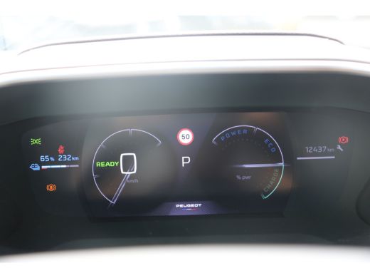 Peugeot e-2008 EV GT Avantage 54 kWh | Navi | Camera V+A | Ad. cruise | Keyless | DAB | LMV 17"| ActivLease financial lease