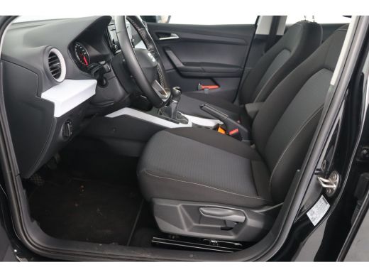 Seat Arona 1.0 TSI Style | 1e Eigenaar! | Navi by App | Clima | LED | Parkeersenoren | Cruise Control | Lich... ActivLease financial lease