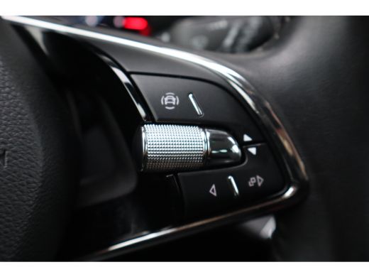Skoda Octavia Combi 1.0 TSI Business Edition 110PK Trekhaak | Cruise control | Draadloze telefoonlader | Keyles... ActivLease financial lease