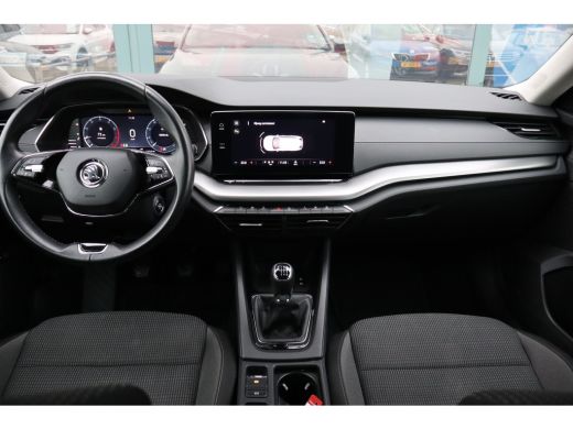 Skoda Octavia Combi 1.0 TSI Business Edition 110PK Trekhaak | Cruise control | Draadloze telefoonlader | Keyles... ActivLease financial lease