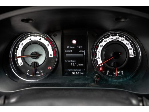 Toyota Hilux 2.4 D 4WD | 150 PK | LED | Camera | Cruise | Navi | Climatronic | Trekhaak ActivLease financial lease