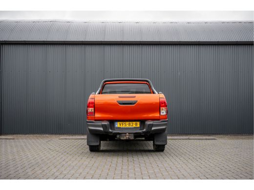 Toyota Hilux 2.4 D 4WD | 150 PK | LED | Camera | Cruise | Navi | Climatronic | Trekhaak ActivLease financial lease