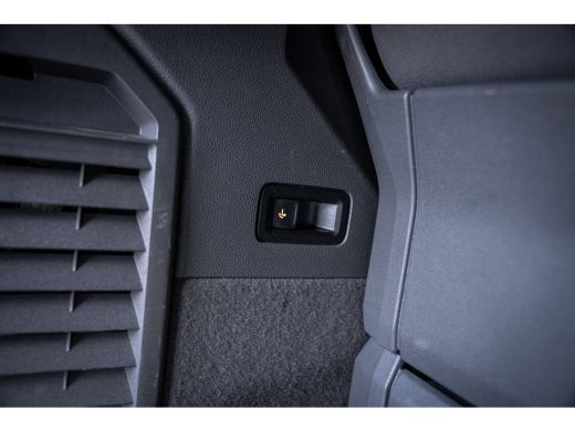 Volkswagen Multivan Energetic eHybrid 218PK 7 Persoons | Achteruitrijcamera | Cruise control adaptief met Stop&Go | P... ActivLease financial lease