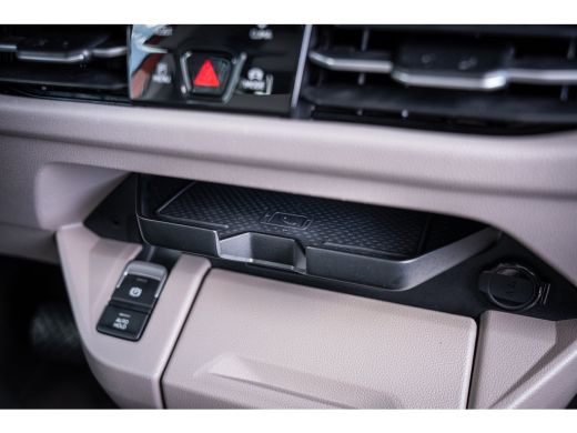 Volkswagen Multivan Energetic eHybrid 218PK 7 Persoons | Achteruitrijcamera | Cruise control adaptief met Stop&Go | P... ActivLease financial lease