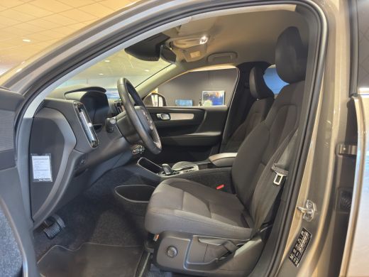Volvo  XC40 T4 Recharge R-Design Parkeer camera | Parkeer sensoren | Navigatie | Climate control | ActivLease financial lease