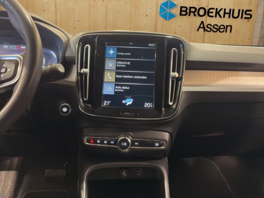Volvo  XC40 T4 Recharge R-Design Parkeer camera | Parkeer sensoren | Navigatie | Climate control | ActivLease financial lease