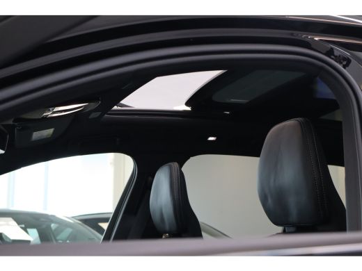 Volvo  XC60 T6 350PK Ultra Black Edition Trekhaak | Luchtvering | Getint Glas | 360&deg; | B&W Audio ActivLease financial lease
