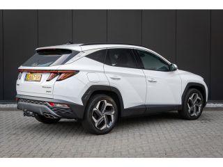 Hyundai Tucson 1.6 T-GDI 265pk PHEV Comfort Smart 4WD Automaat | Trekhaak | LED | Camera | 19'' Lichtmetaal | Ai...