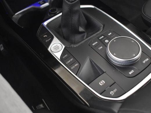 BMW 1 Serie 118i Business Edition M Sport Line l 1e EIgenaar l  LED Koplampen l Sportstoelen l Navigatie l Cl... ActivLease financial lease