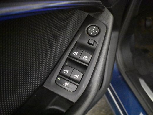 BMW 1 Serie 118i Business Edition M Sport Line l 1e EIgenaar l  LED Koplampen l Sportstoelen l Navigatie l Cl... ActivLease financial lease